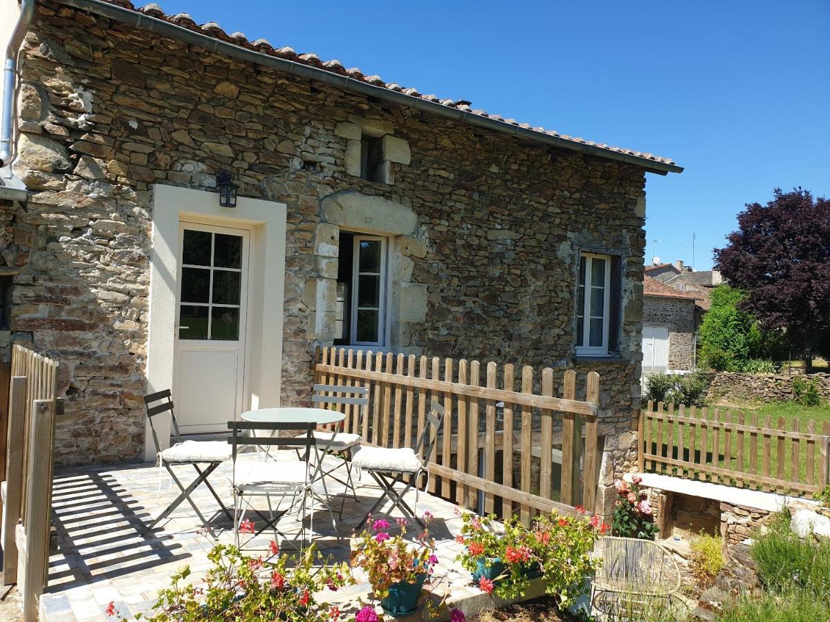 Gite La Grange De Jeanne Villa Rancon Exterior foto